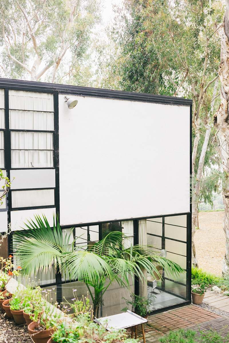 electronics white and black house near trees at daytime screen